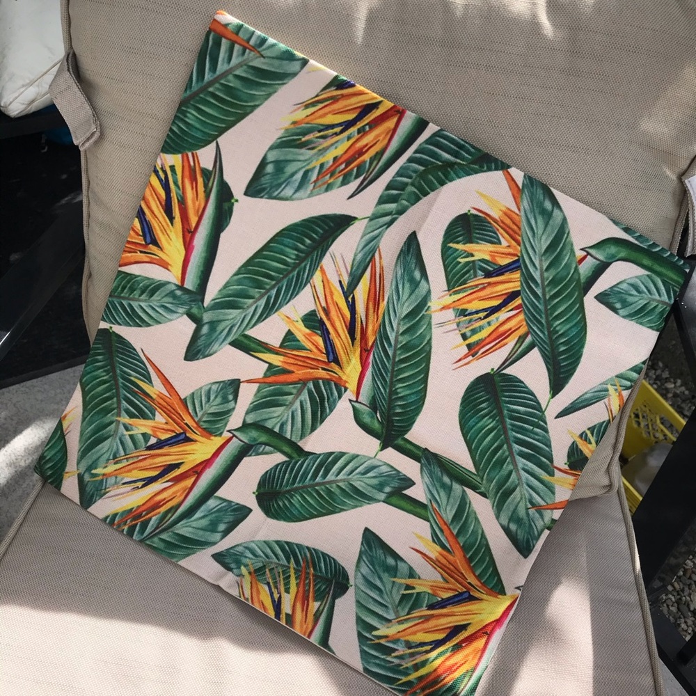 Cushion covers (indoors and outdoors) - Picture 2 of 6